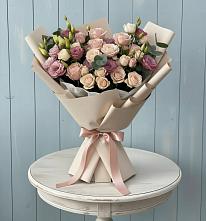 Букет бодрость в Тацинской Букет цветов из:  Розы и Лизиантусы в Тацинской