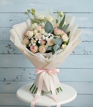 Букет цветов из:  Розы и Лизиантусы в Тацинской