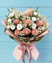 Букет олимп в Тацинской Букет цветов из:  Розы, Альстромерии и Лизиантусы в Тацинской