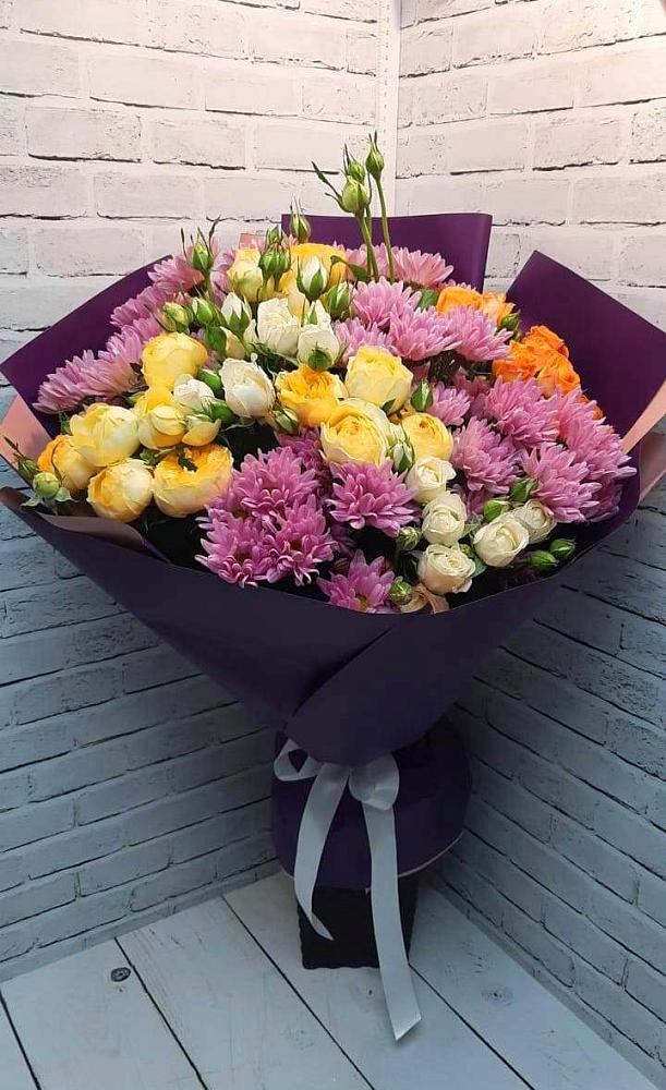 Букет цветов из: Хризантемы и Розы в Тацинской