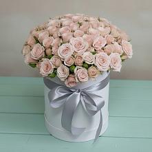 Цветочная композиция из Розы в шляпной коробке в Тацинской