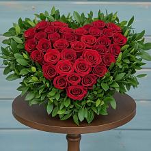 Цветочная композиция из Розы в виде сердца в Тацинской