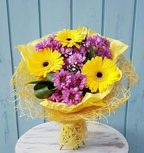 Букет цветов из:  Хризантемы и Герберы в Тацинской