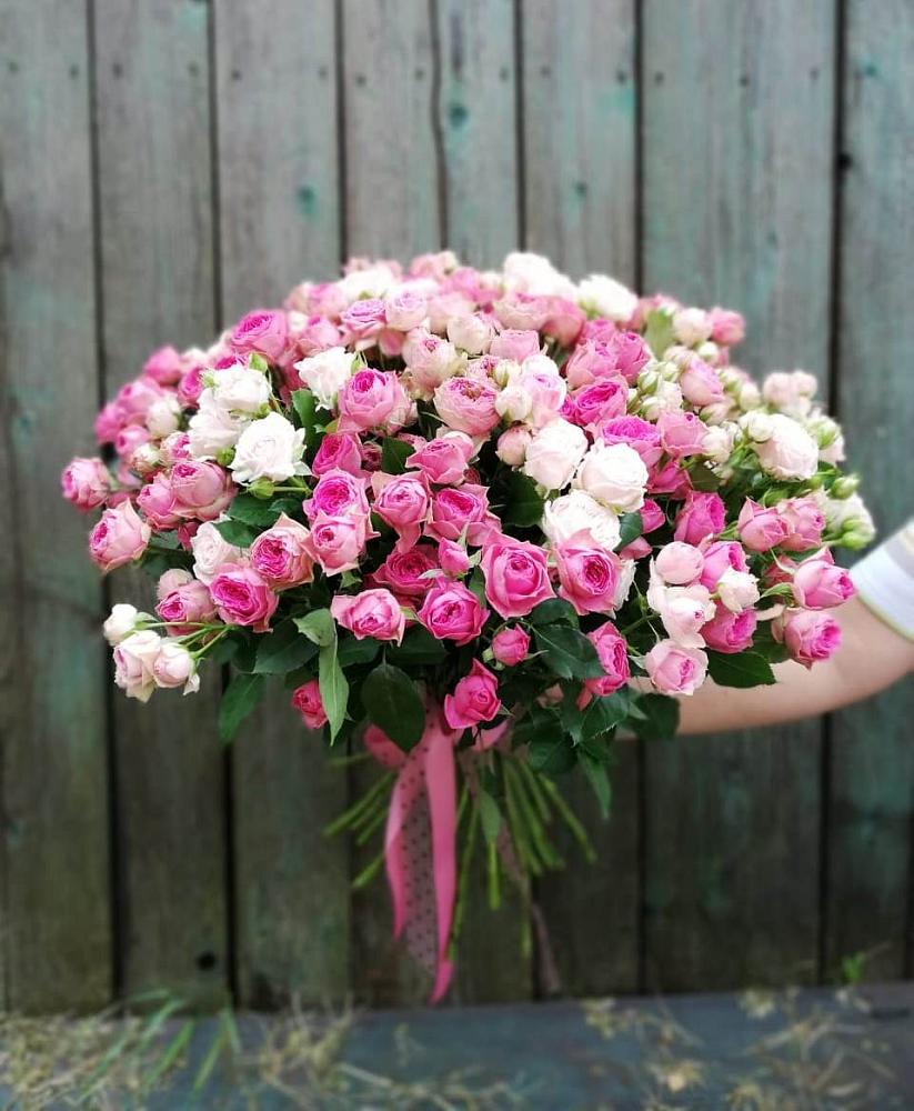 Розовые кустовые розы Натали и Лав Лидия в Тацинской Букет Розовые кустовые розы Натали и Лав Лидия в Тацинской