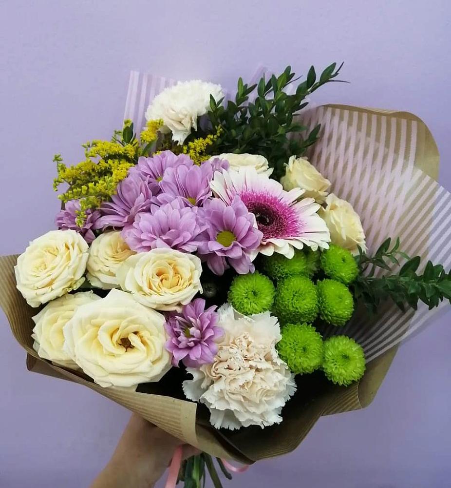 Букет цветов из: Хризантемы, Розы, Гвоздики и Герберы в Тацинской