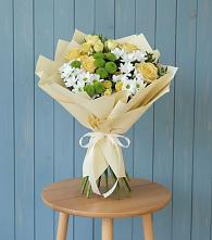 Букет цветов из:  Хризантемы и Розы в Тацинской