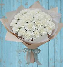 Букет цветов из:  Гвоздики в Тацинской
